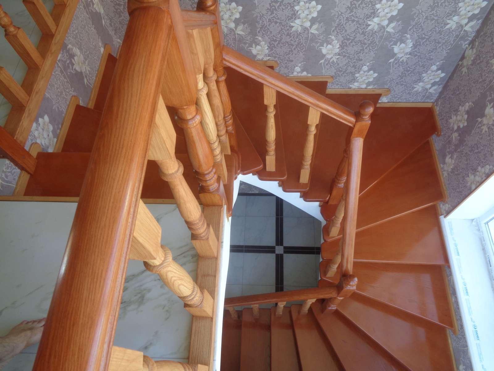 Дубовая лестница в Лабинске